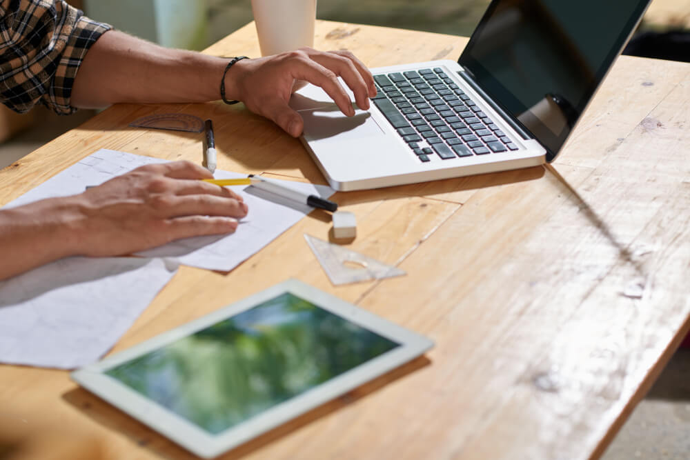 Come creare un modello di business sostenibile esempi pratici per attività fisiche e digitali